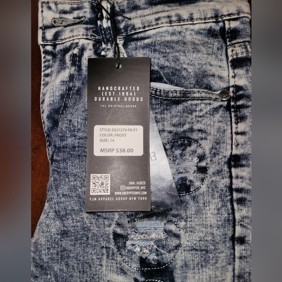 New with tags Encrypted jeans - Picture 5 of 6